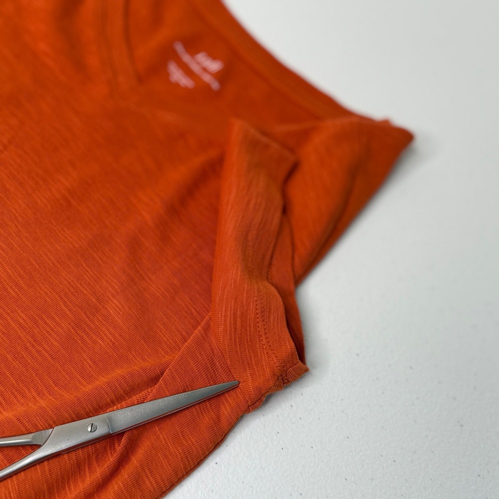 J. Jill Pima Cap Sleeve V-Neck‎ Tee Women's Size XS Rust Classic Minimalist - Picture 8 of 9
